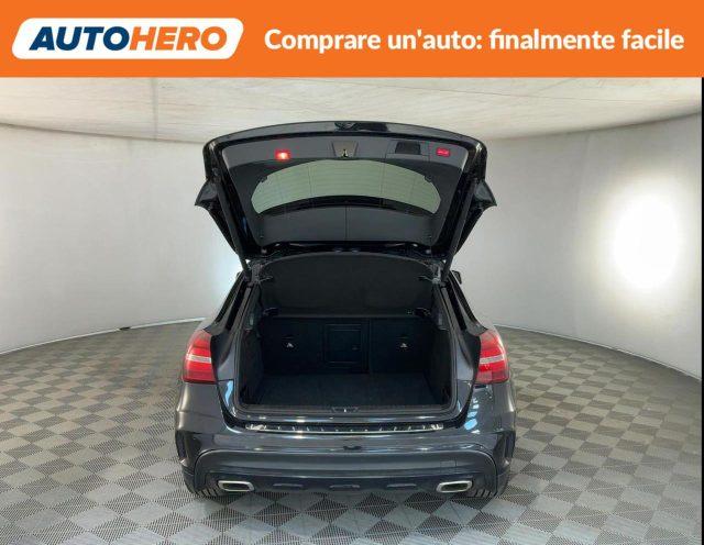 MERCEDES-BENZ GLA 180 d Automatic Premium