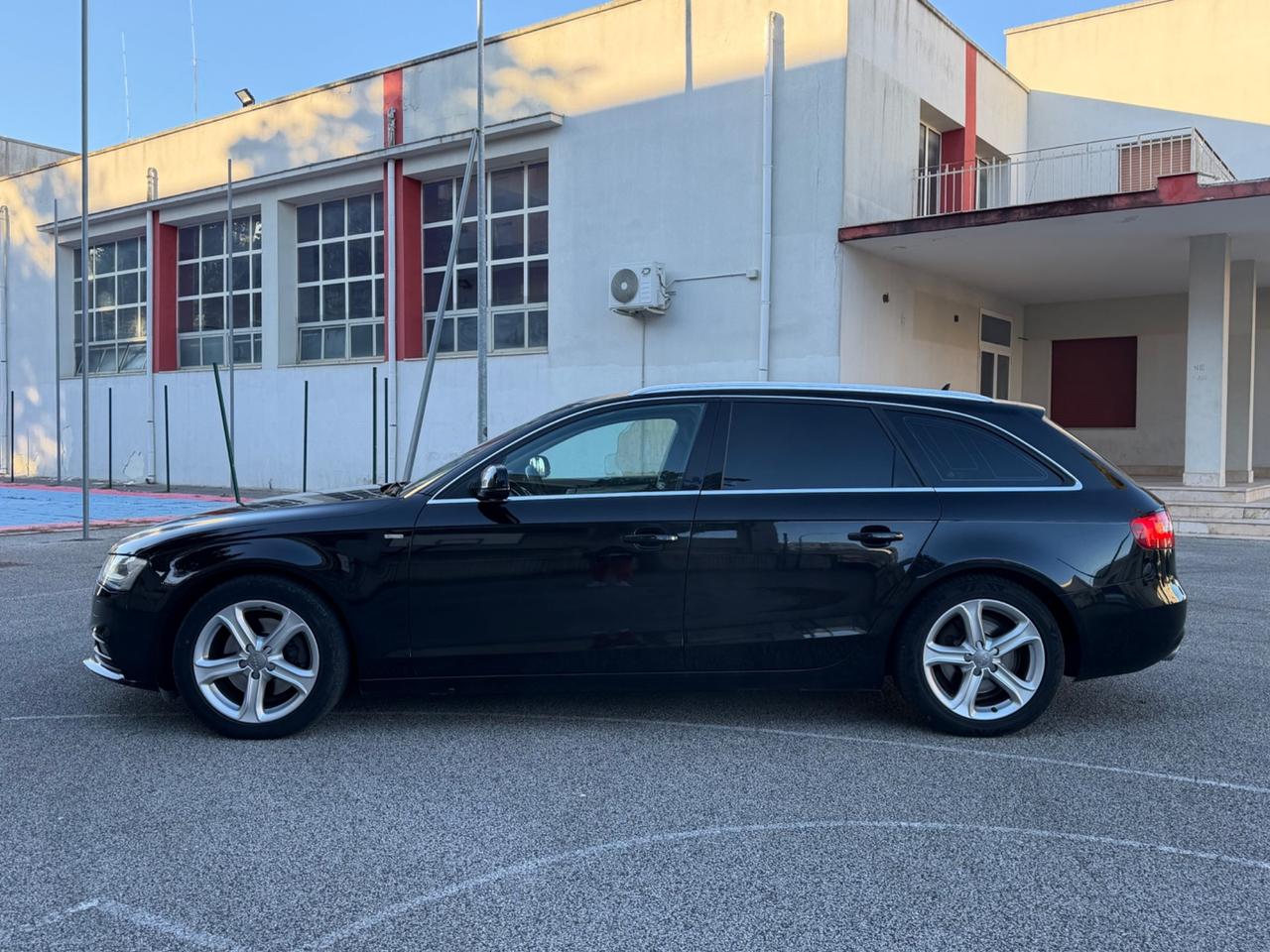 Audi A4 Avant 2.0 TDI 150 CV Sline