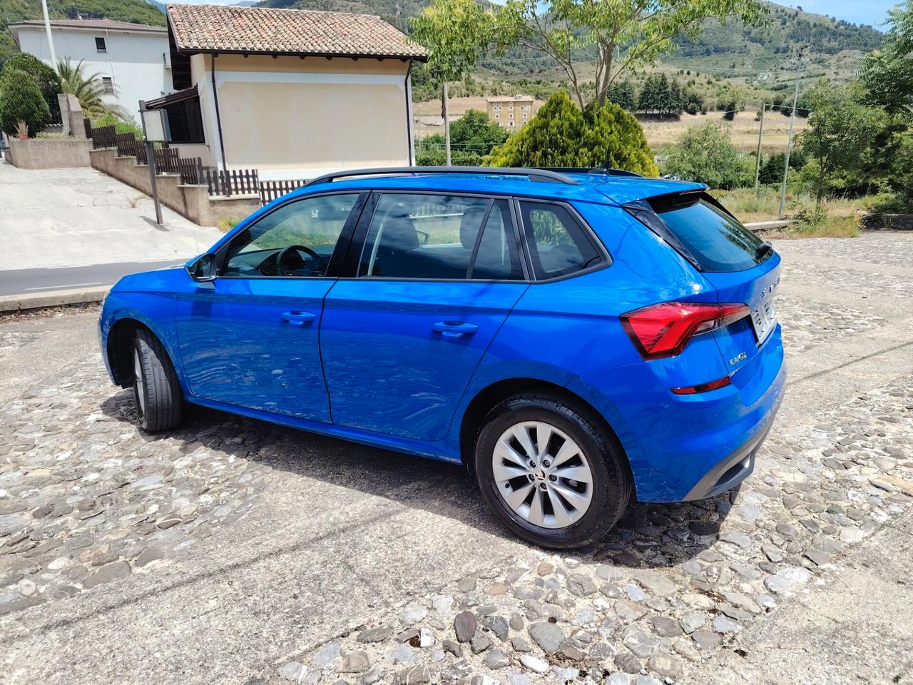 Skoda Kamiq 1.0 TSI 110 CV DSG Ambition-Targa Gk387VP-Iva Esposta-Pronta Consegna-Trasporto in tutta Italia-