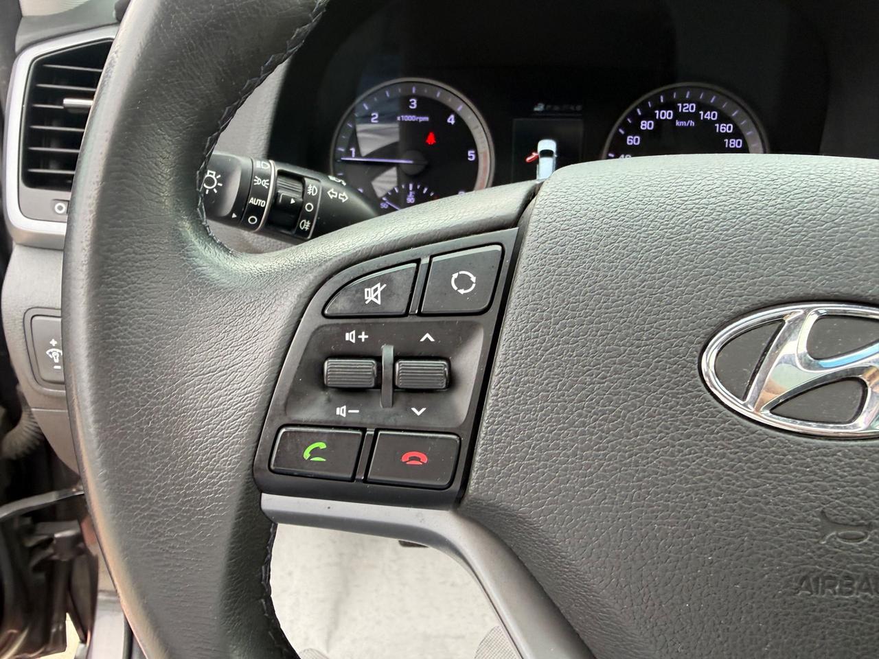 Hyundai Tucson 1.7 CRDi XPossible *TETTO APRIBILE*