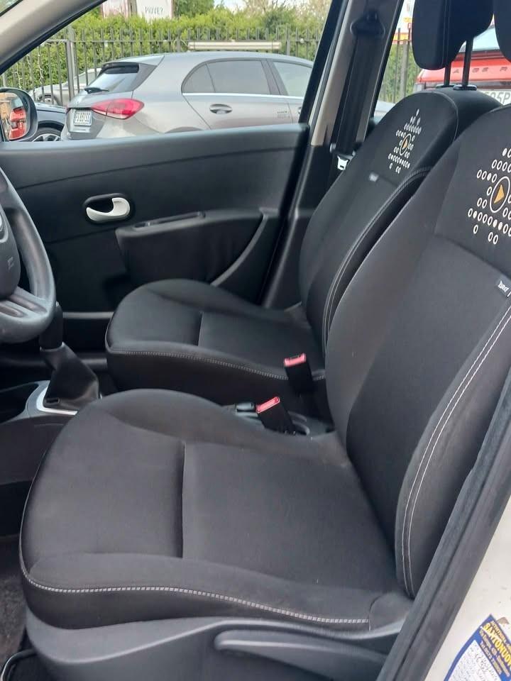 Renault Clio 1.2 16V 5 porte GPL Yahoo!