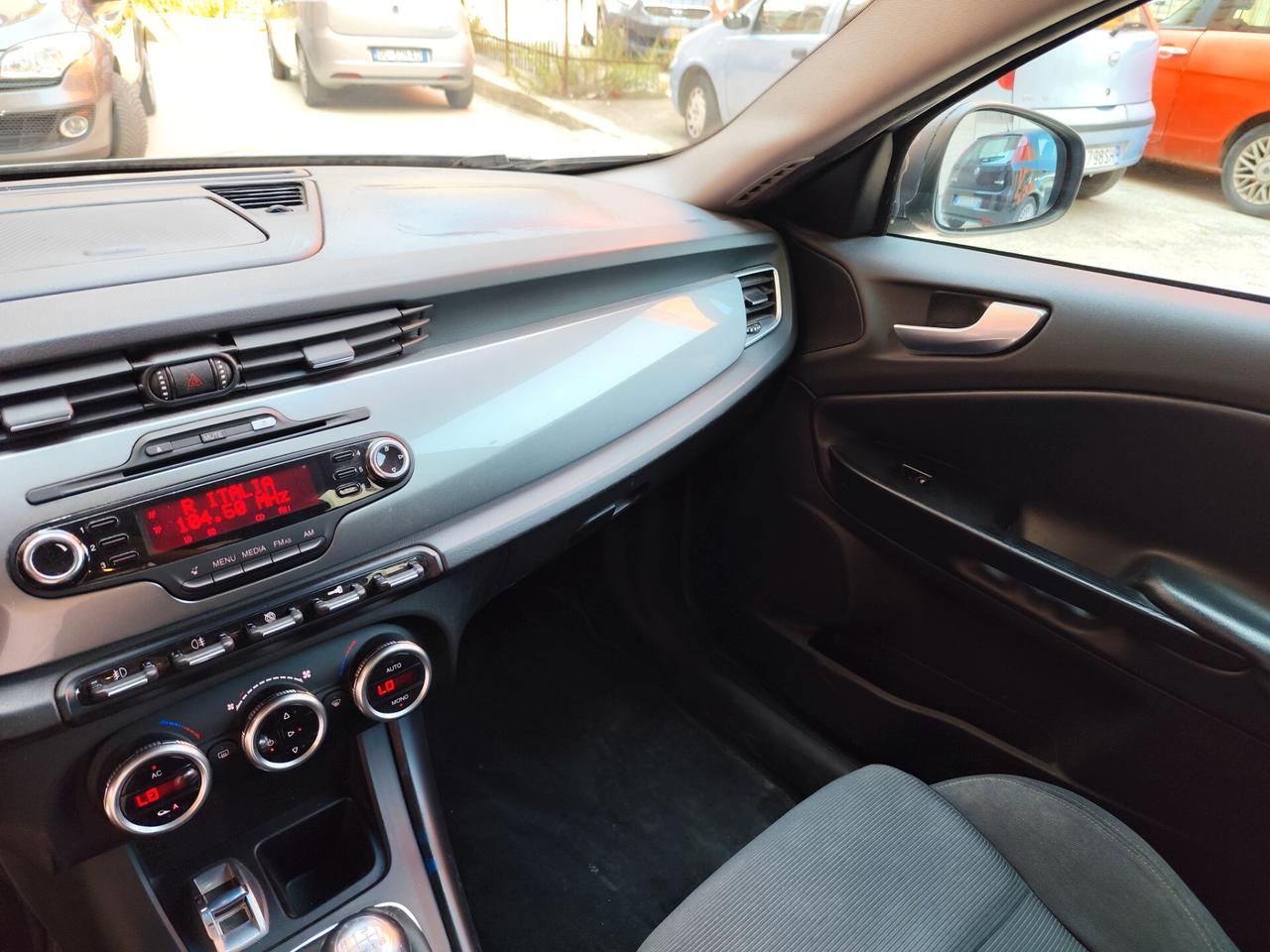 Alfa Romeo Giulietta 1.6 JTDm-2 105 CV Exclusive
