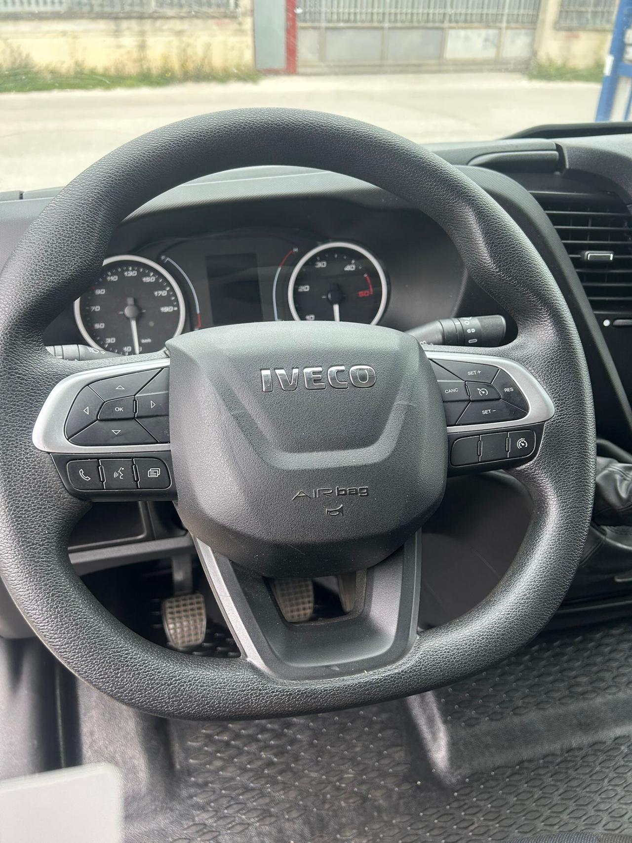 iveco daily 35s14 anno 2020 furgone e.6