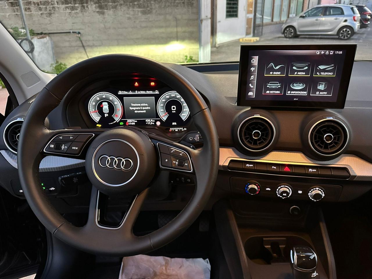 Audi Q2 35 TFSI S tronic Business