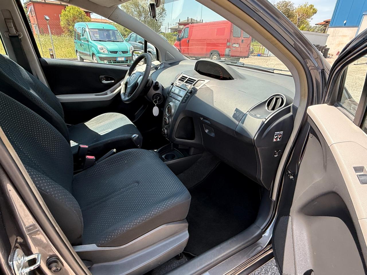 Toyota Yaris 1.3 5 porte M-MT Sol