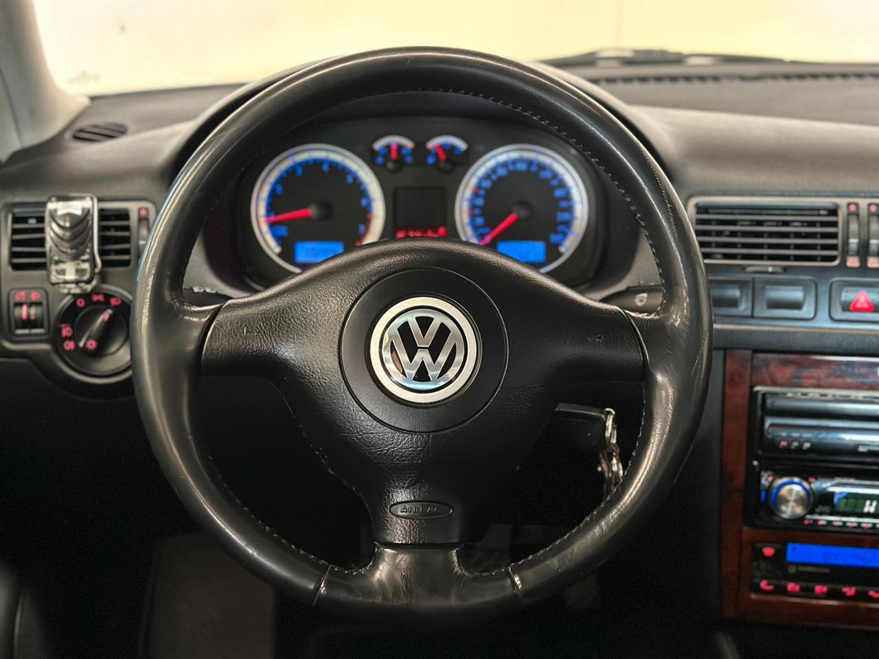 Volkswagen Bora 1.6 105CV 16V cat Highline