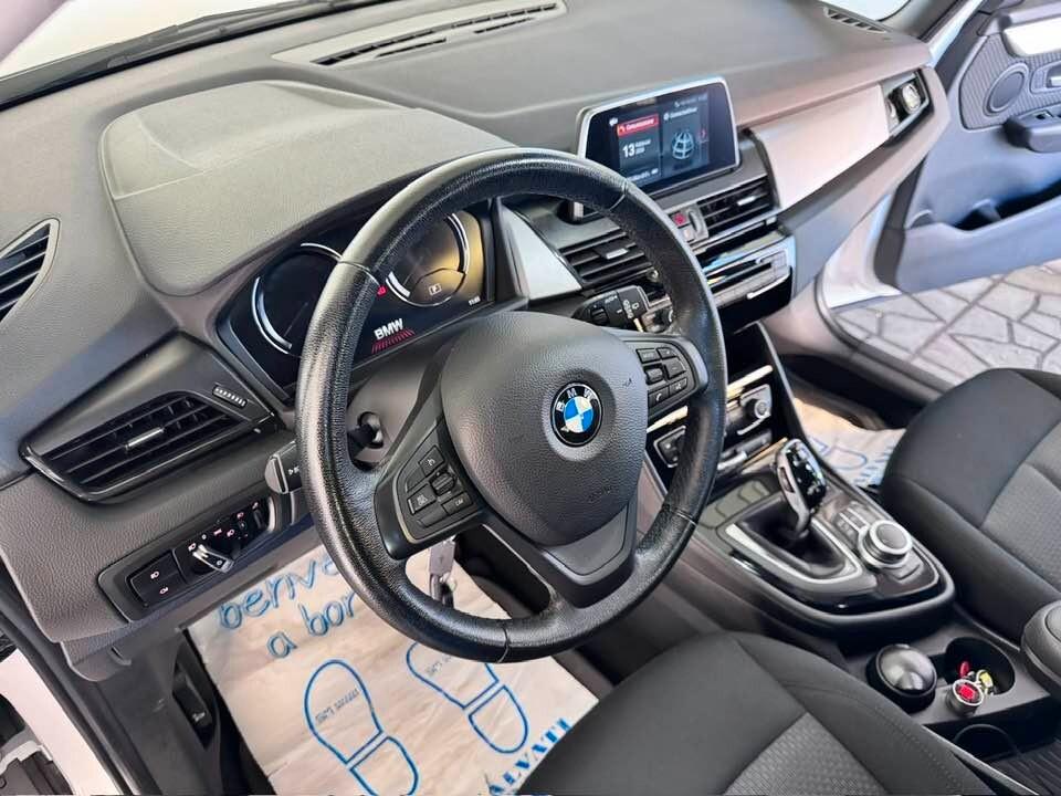 Bmw 2er Active Tourer 216d Luxury