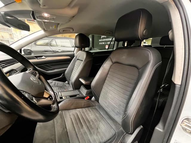 VOLKSWAGEN Passat Variant 2.0 TDI SCR EVO DSG Executive