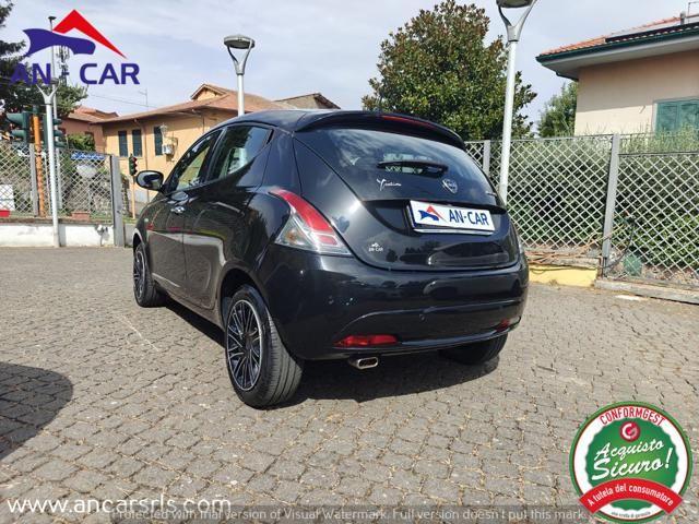 LANCIA Ypsilon 1.0 FireFly 5 porte S&S Hybrid Gold