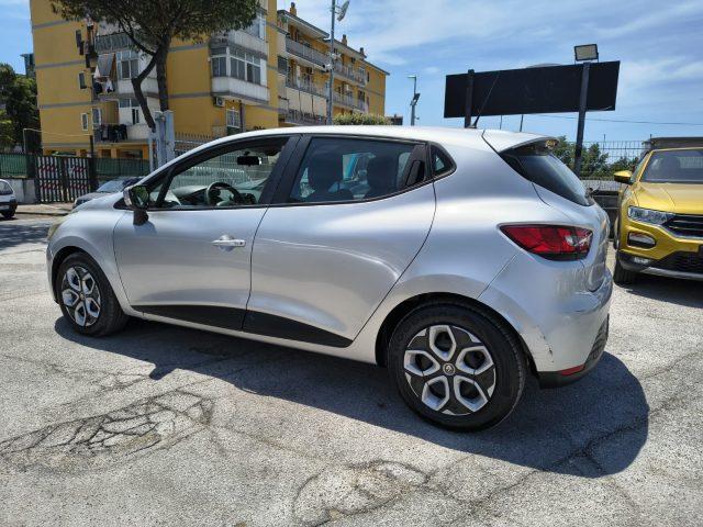 RENAULT Clio 1.2 75CV 5 porte Costume National
