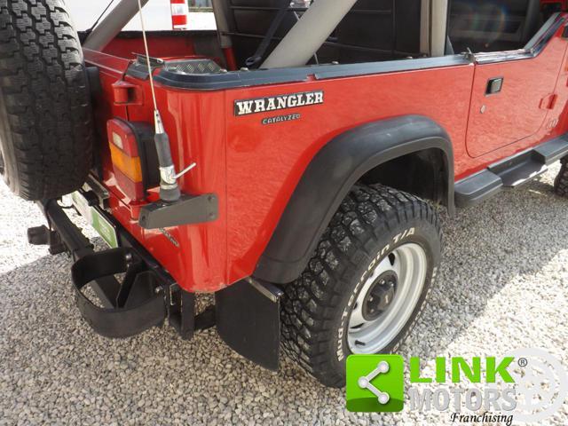 JEEP Wrangler 2.5 Laredo in ordine di carrozzeria e meccanica