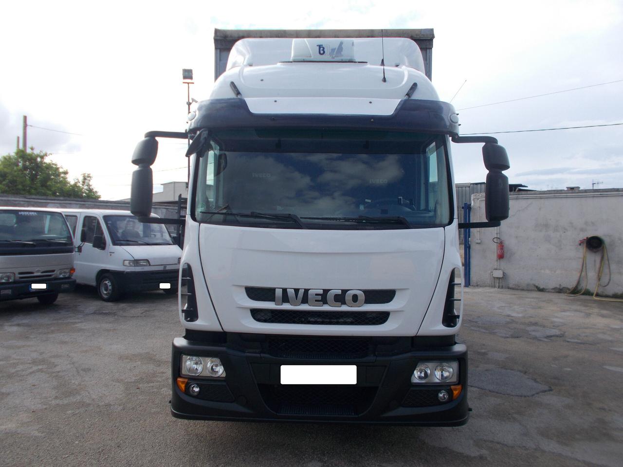 IVECO EUROCARGO 120E25