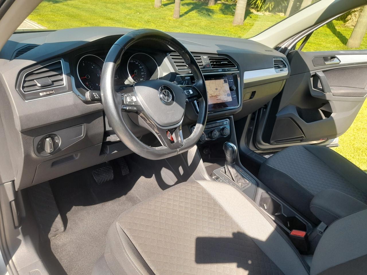 Volkswagen Tiguan 2.0 TDi DSG *FULL OPT* daVETRINA