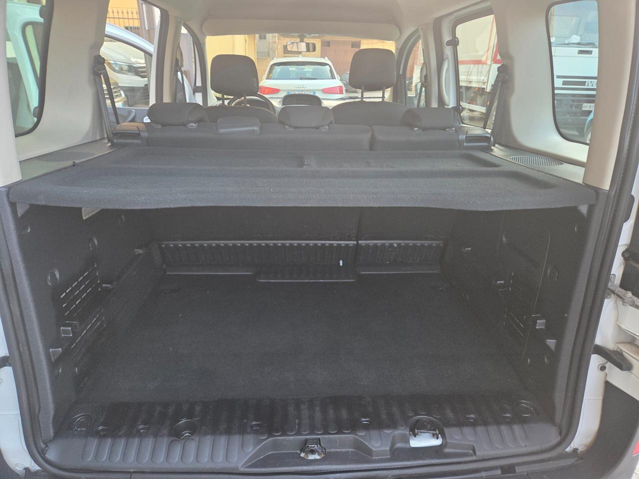 RENAULT KANGOO 1.5 DCI 95 CV ANNO 2021 5 POSTI N1 KM CERTIFICATI