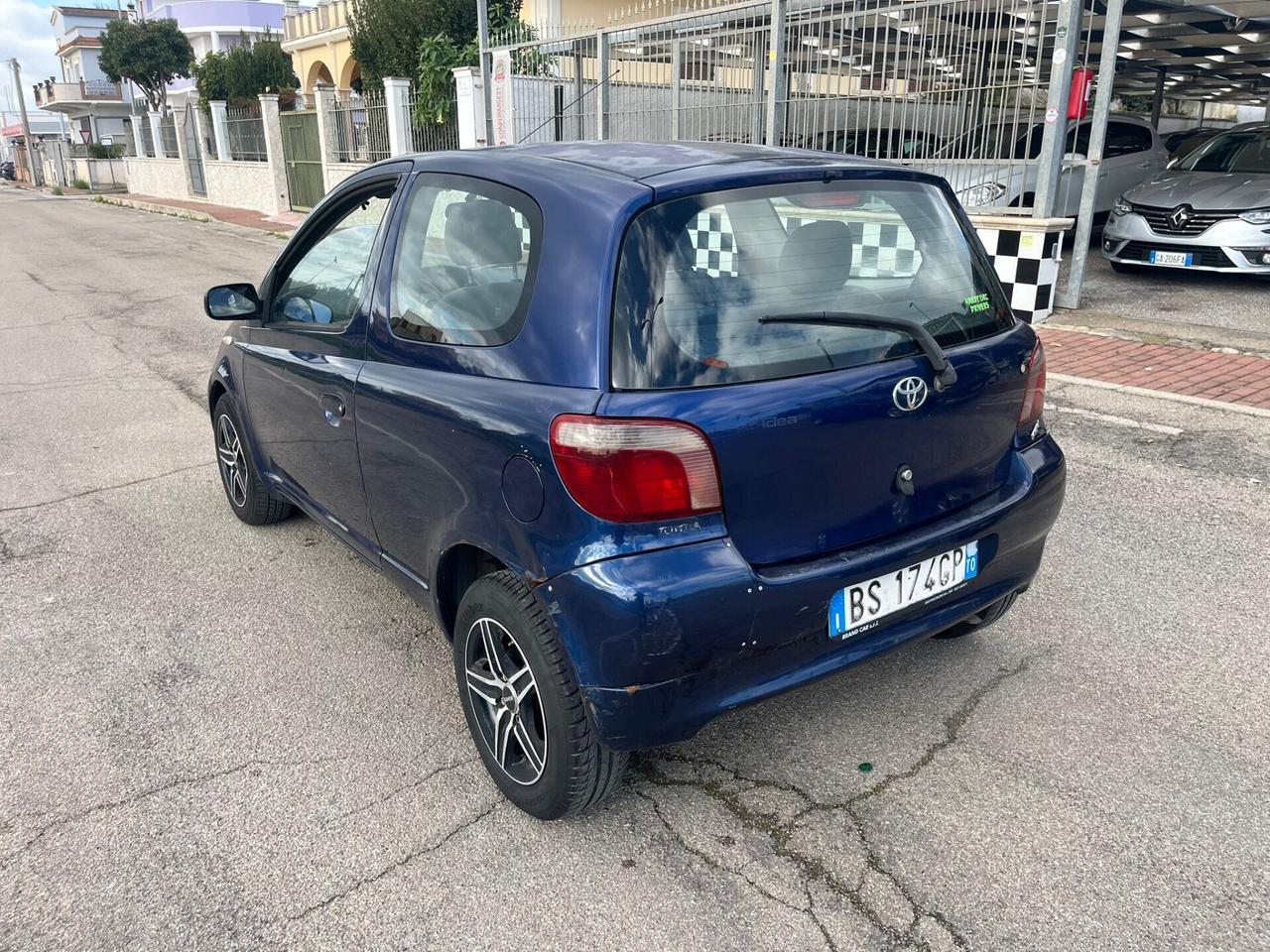Toyota Yaris 1.0i 16V cat 3 porte Sol 2001