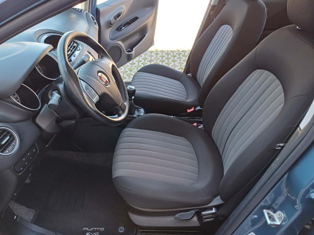 Fiat Punto 1.4 8v 77 cv 5 porte Natural Power Street