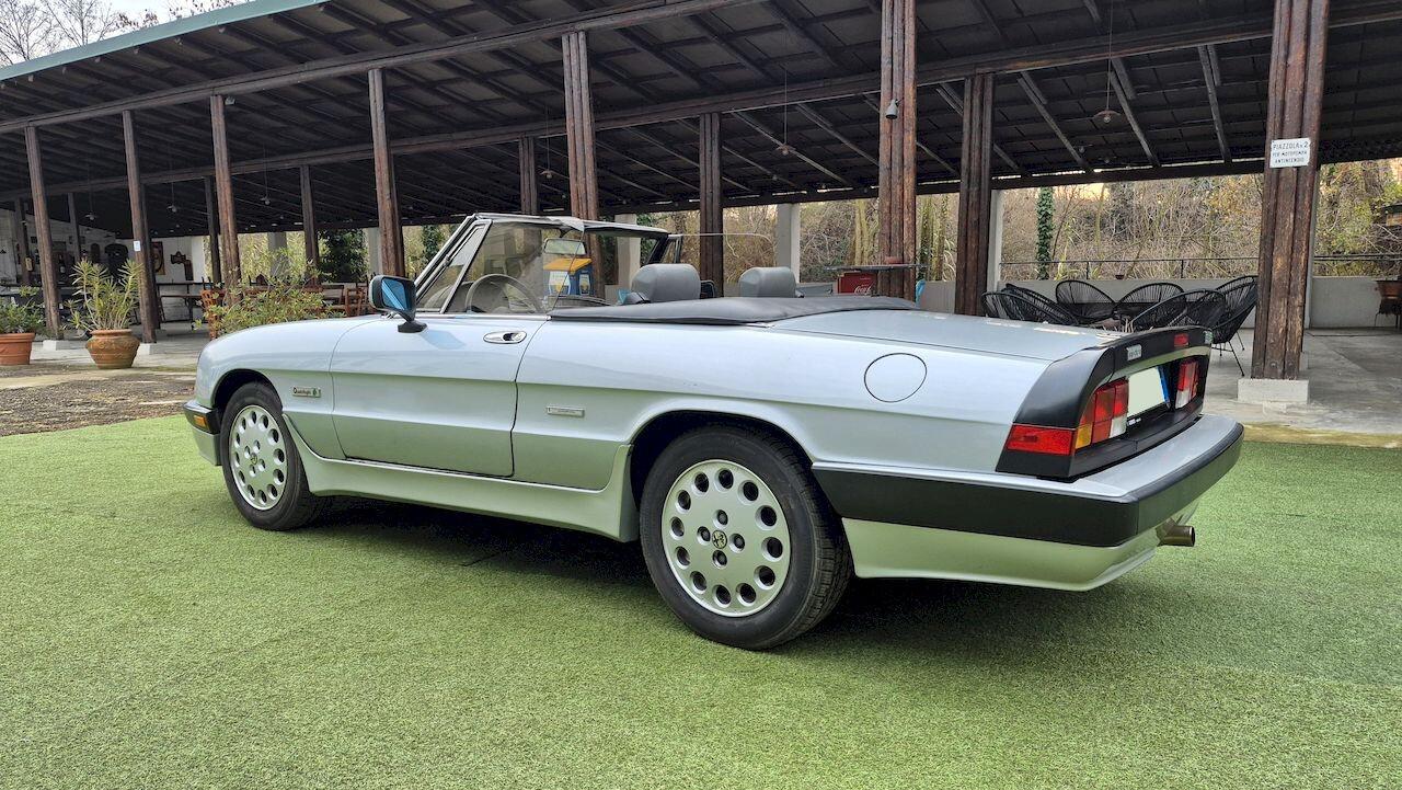 Alfa Romeo Spider 2.0i Quadrifoglio Verde – 1987