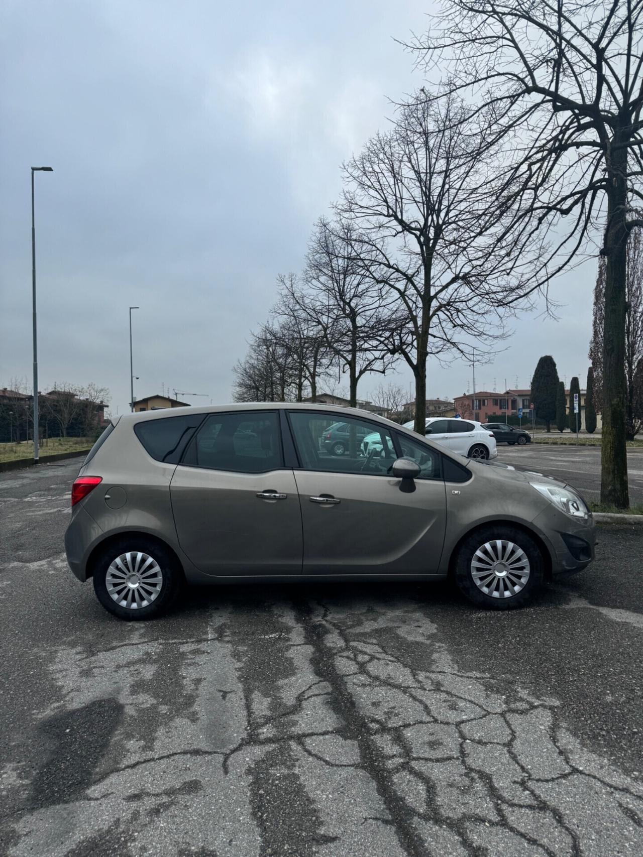 Opel Meriva 1.4 turbo cosmo