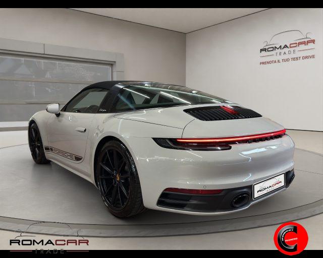 PORSCHE 911 Targa 4