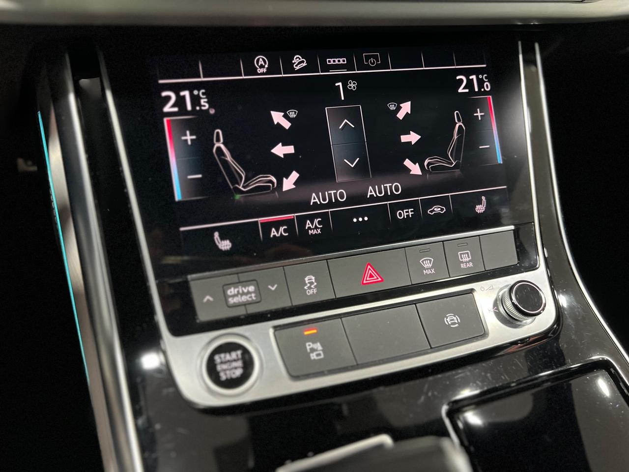 Audi Q8 3.0 mhev Quattro Sport SLine 286 cv