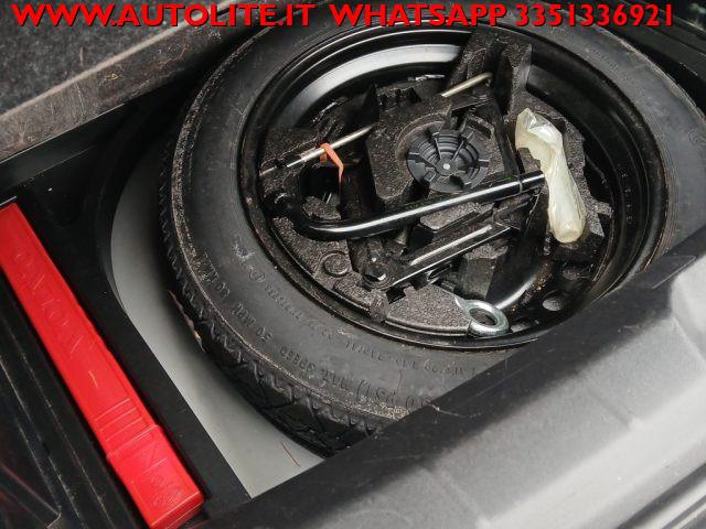 VOLVO V40 Cross Country D2 1.6 Kinetic