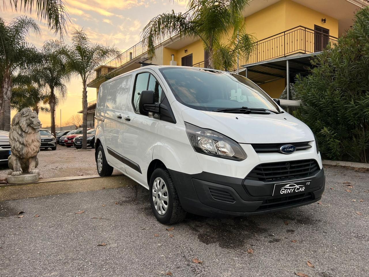 Ford Transit Custom Transit Custom 270 2.2 TDCi 125CV PC Furgone Trend