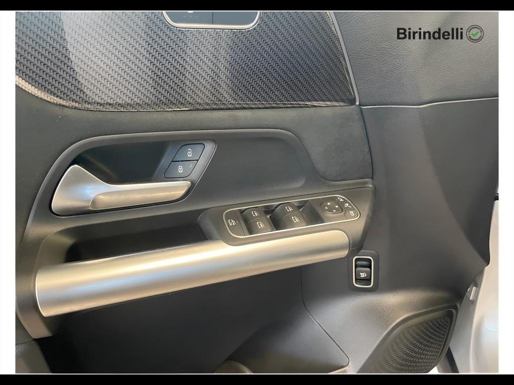 Mercedes-Benz GLA (H247) - GLA 180 d Automatic AMG Line Premium