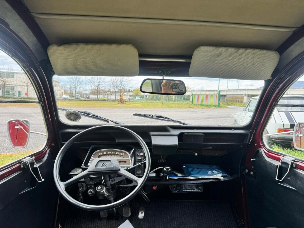 Citroen 2CV6 "Charleston"