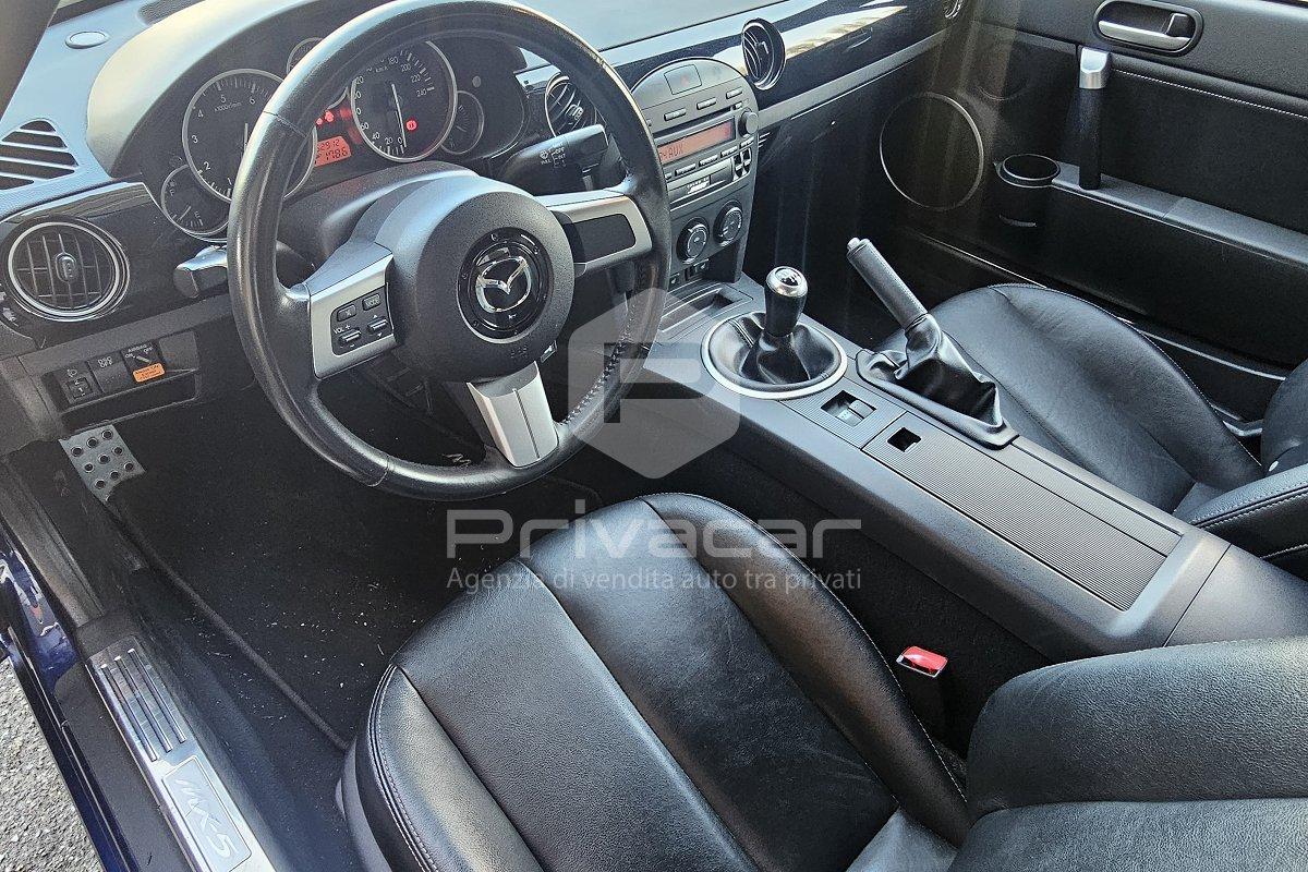 MAZDA MX-5 Roadster Coupé 2.0L Fire