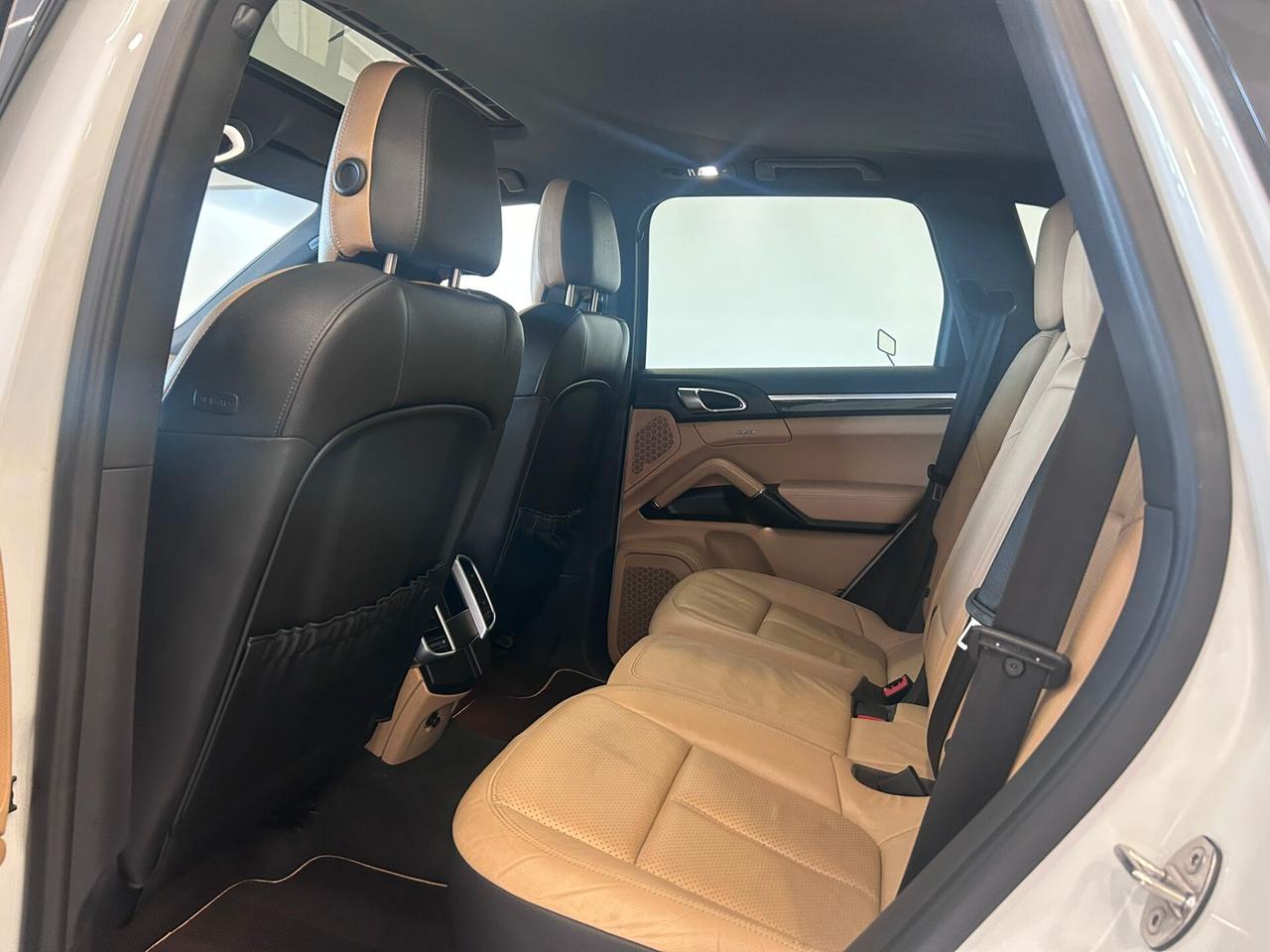 Porsche Cayenne 3.0 Diesel 245CV Platinum TETTO - 2014