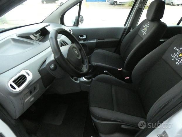 RENAULT Modus 1.2 16V Wave