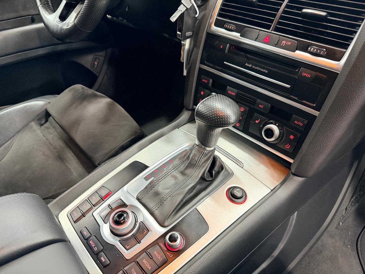 Audi Q7 3.0 V6 TDI 245 CV Quattro S-LINE 7 POSTI