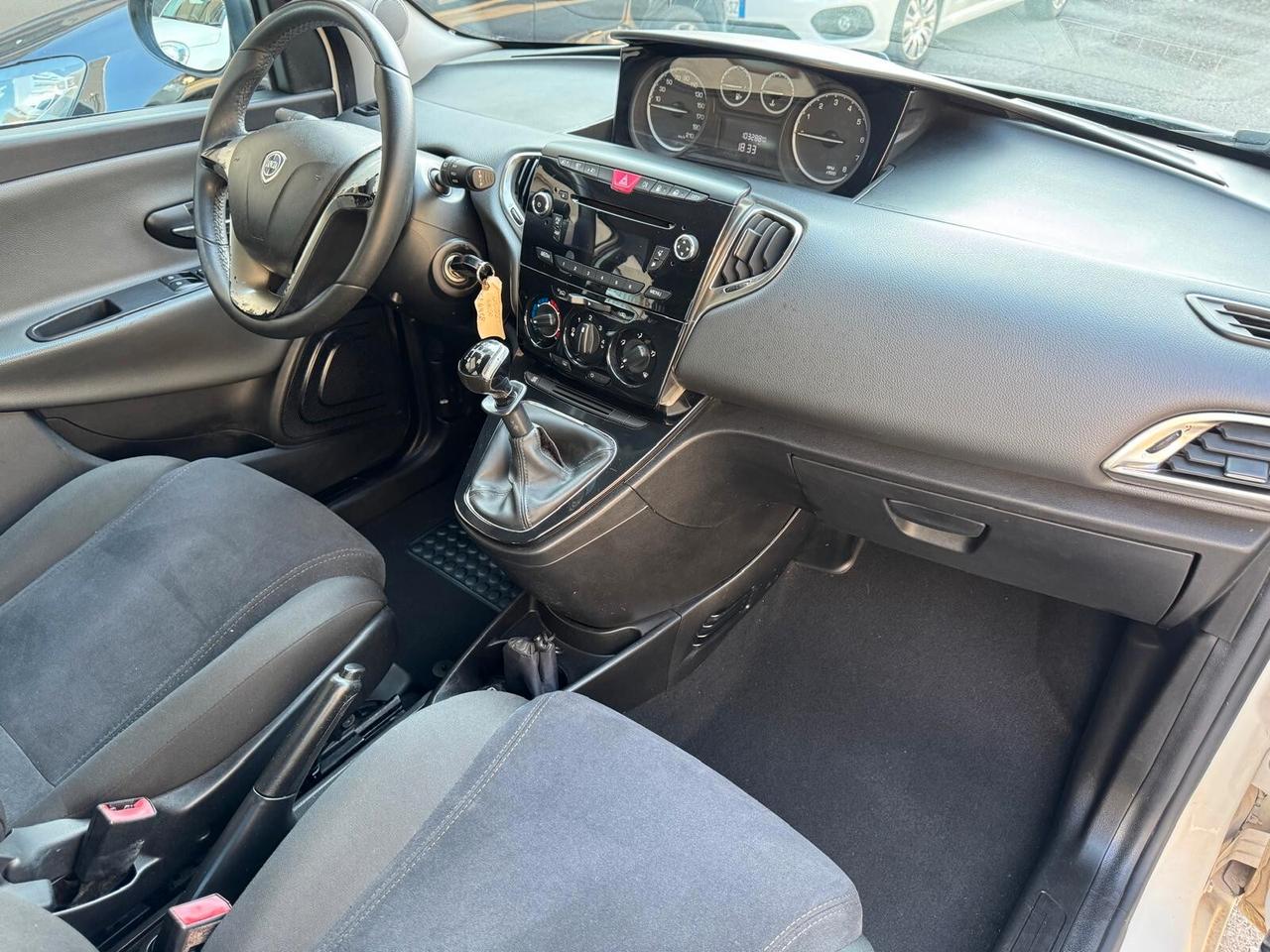 Lancia Ypsilon 1.2 69 CV 5 porte GPL*EURO5*NEOPATENTATI