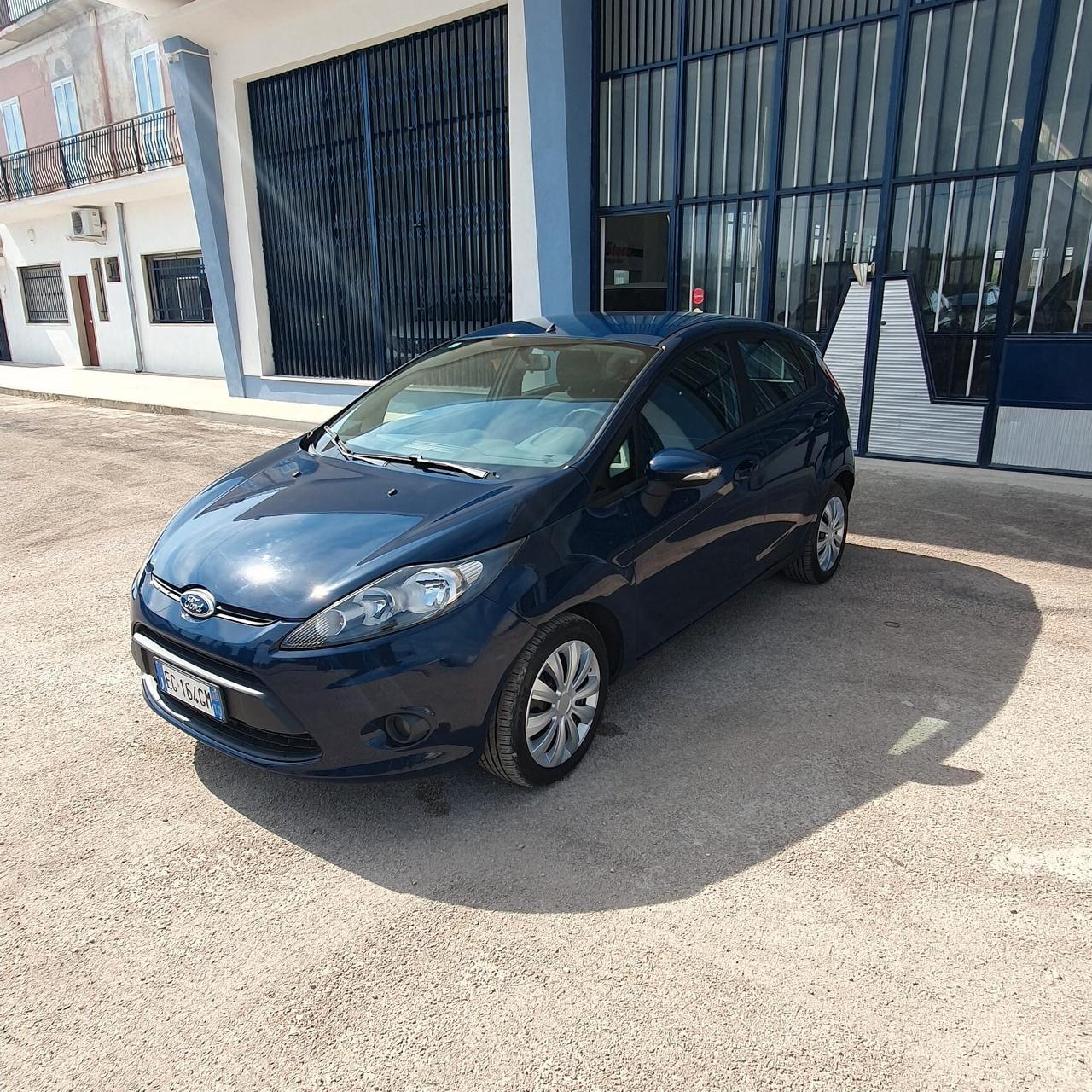 Ford Fiesta 1.4 TDCi 70CV 5 porte