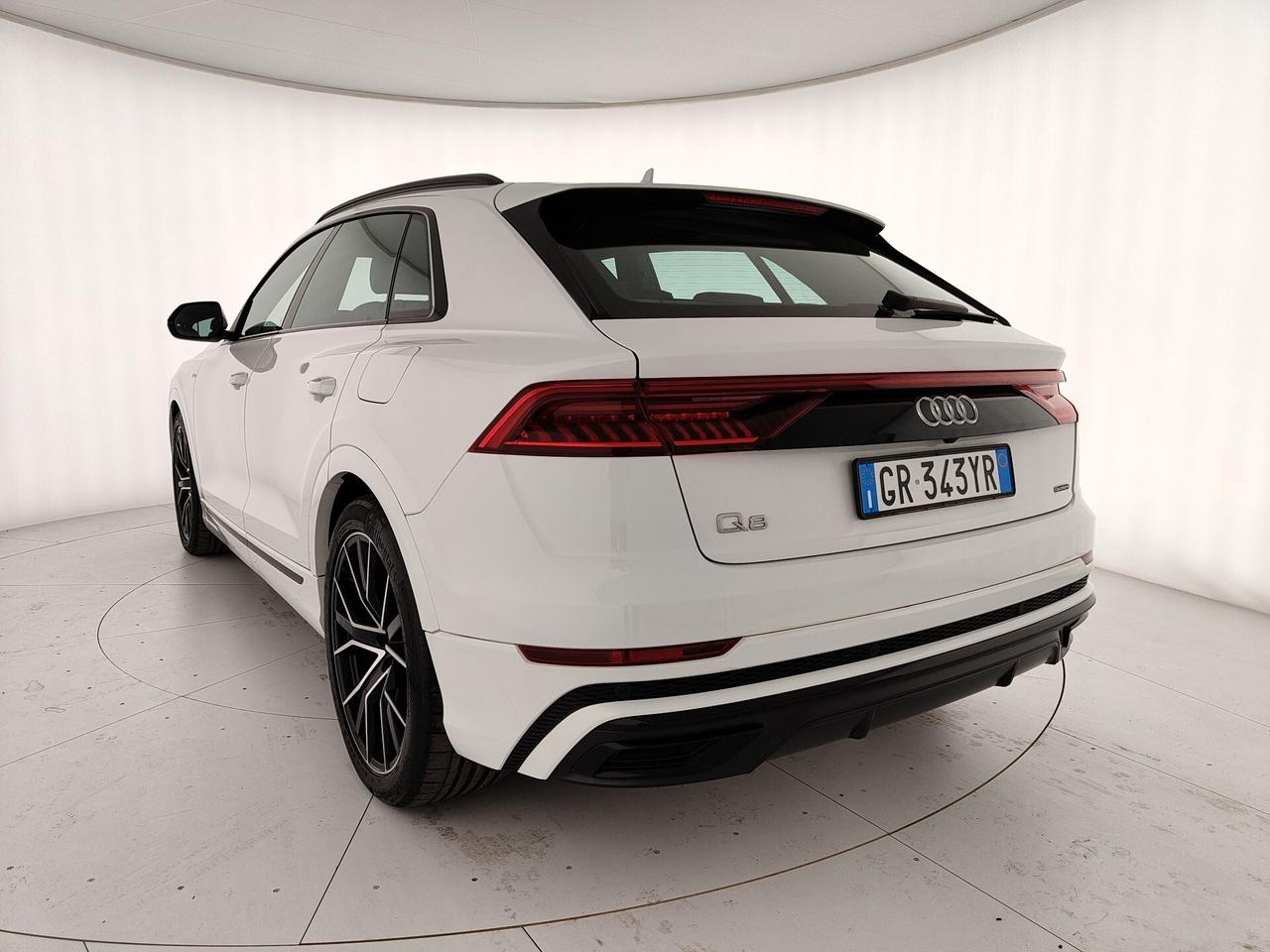 Audi Q8 55 TFSI e quattro tiptronic Sport