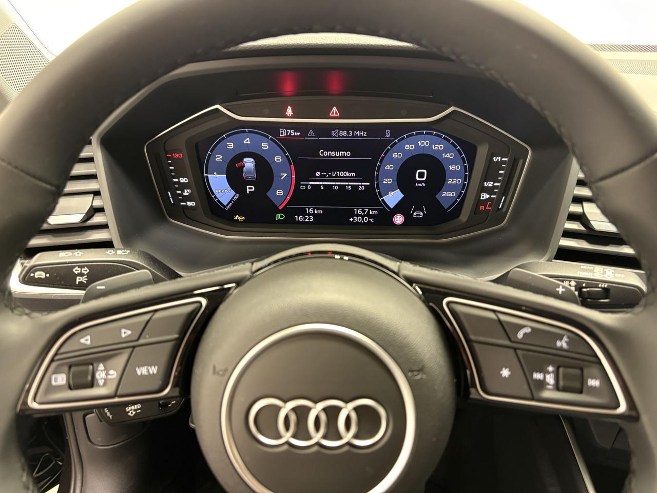 AUDI A1 SPORTBACK 30 TFSI S-TRONIC S-LINE EDITION