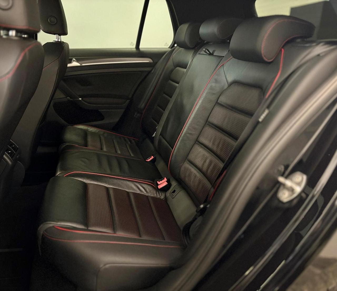 Volkswagen Golf GTI Performance 2.0 245 CV