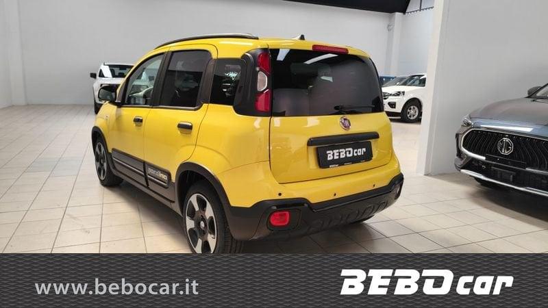 FIAT Panda 1.0 FireFly S&S Hybrid Pandina Cross