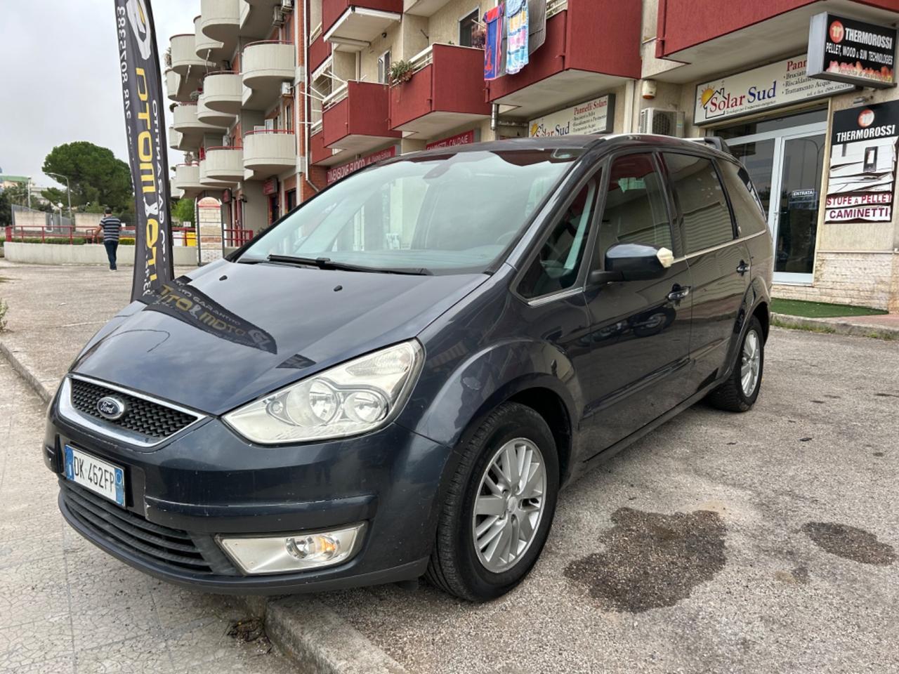 Ford Galaxy 2.0 TDCi 140 CV Ghia