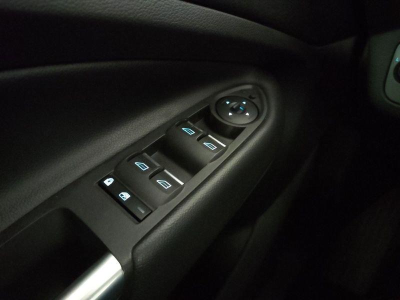 Ford Kuga 2.0 tdci ST-Line s&s 2wd 120cv powershift my18