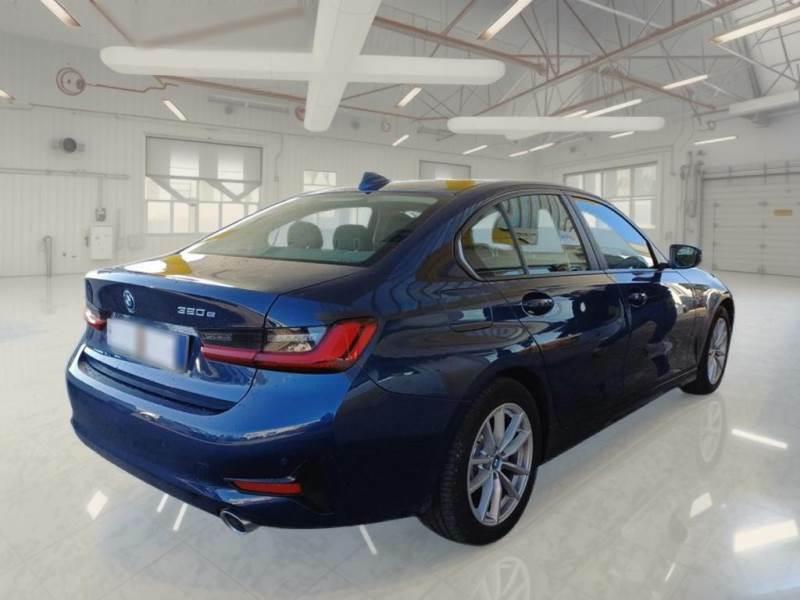 BMW 320 Business Advantage aut. 4 PORTE BERLINA