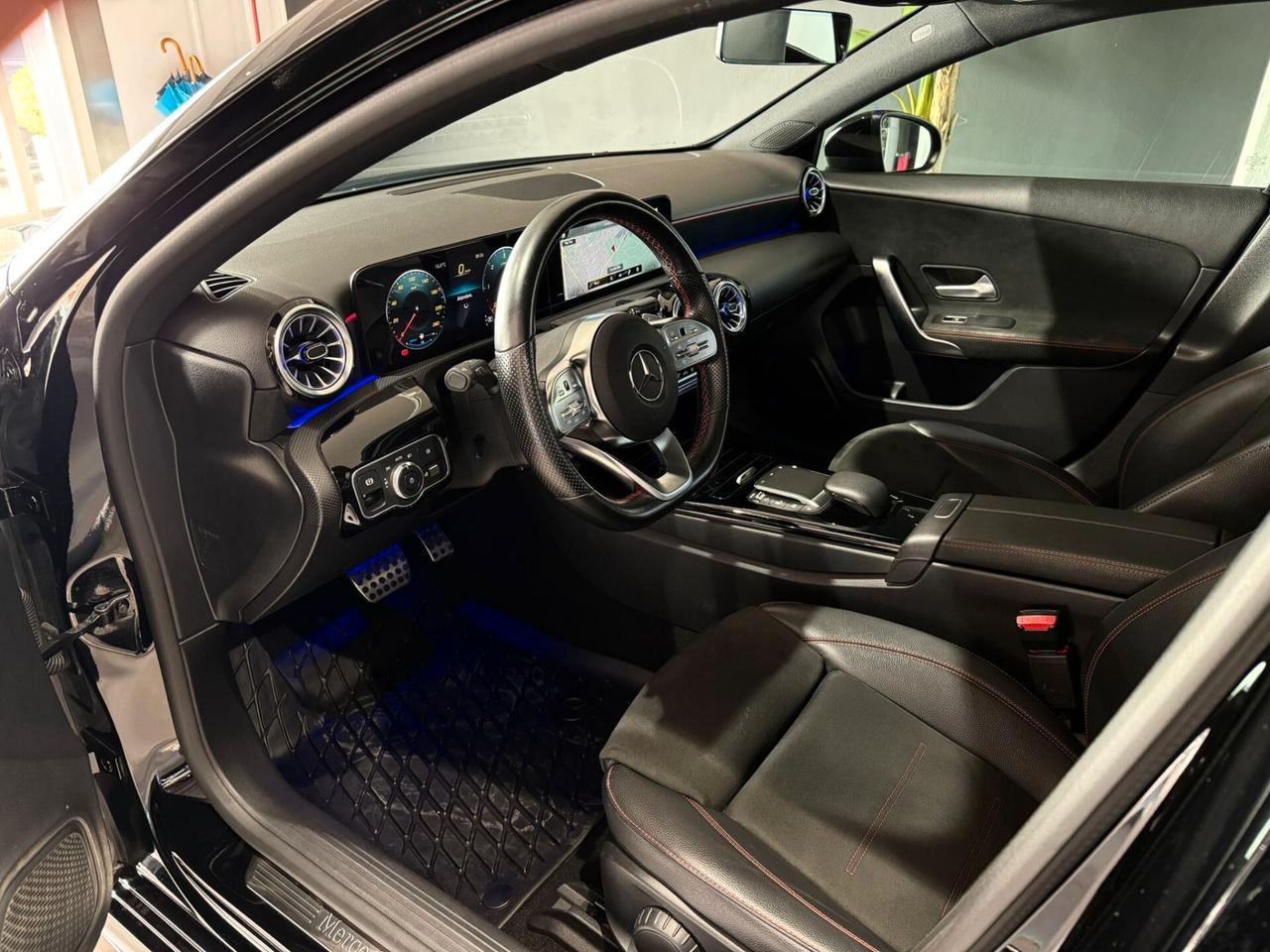 Mercedes-benz A 200d Premium AMG Night Edition