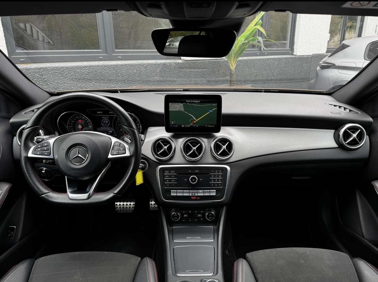 Mercedes-benz GLA 180 AMG