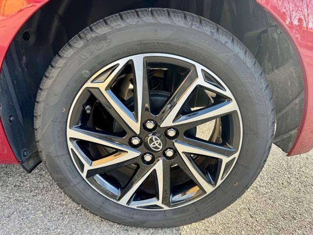 TOYOTA Yaris 1.0 5 porte Dynamic