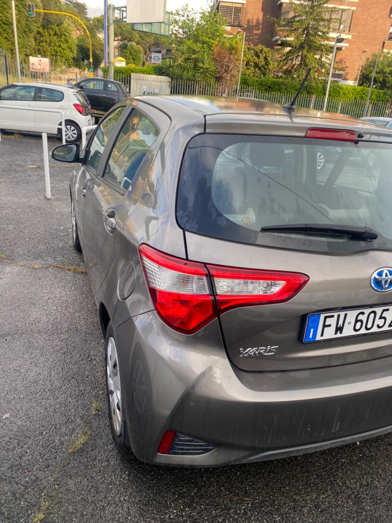 Toyota Yaris Hybrid