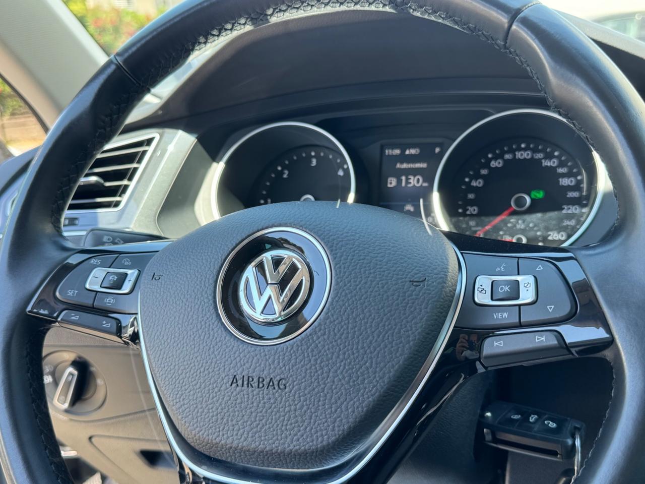 Volkswagen Tiguan 2.0 TDI SCR DSG Business BlueMotion Technology