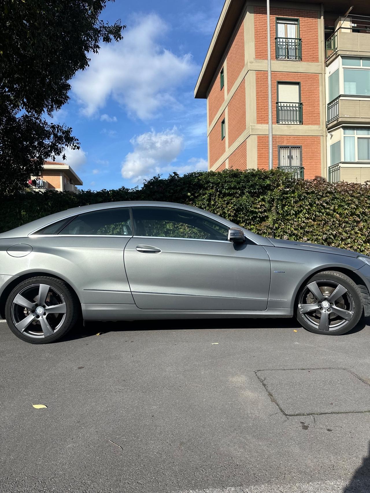 Mercedes-benz E 220 E 220 CDI Coupé Executive