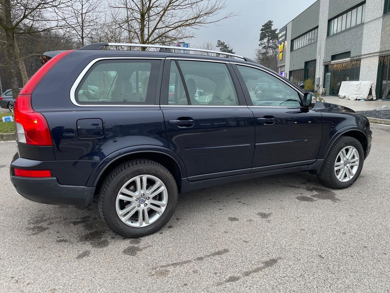 Volvo XC 90 XC90 2.4 D5 185 CV aut. AWD Executive* 7 posti *
