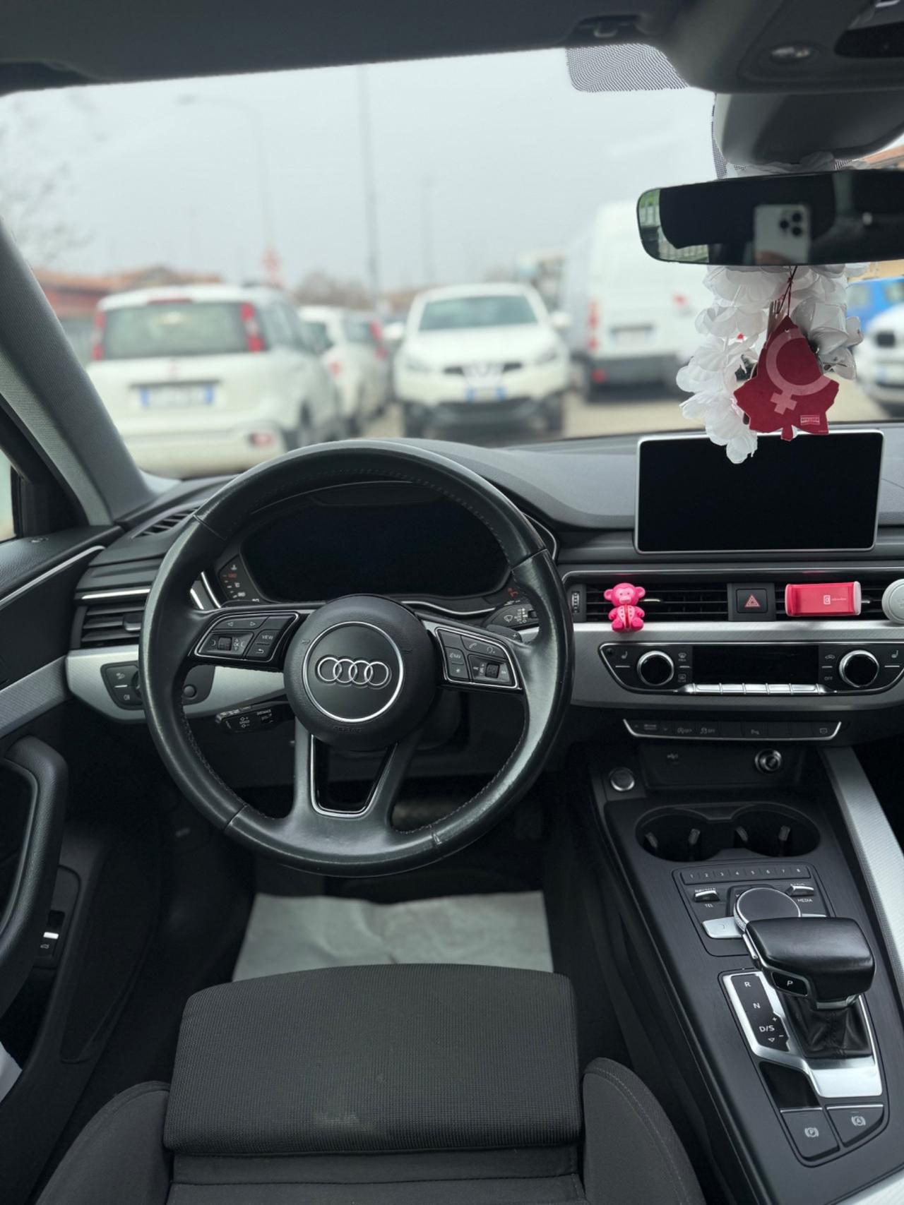 Audi A4 40 TDI quattro S tronic