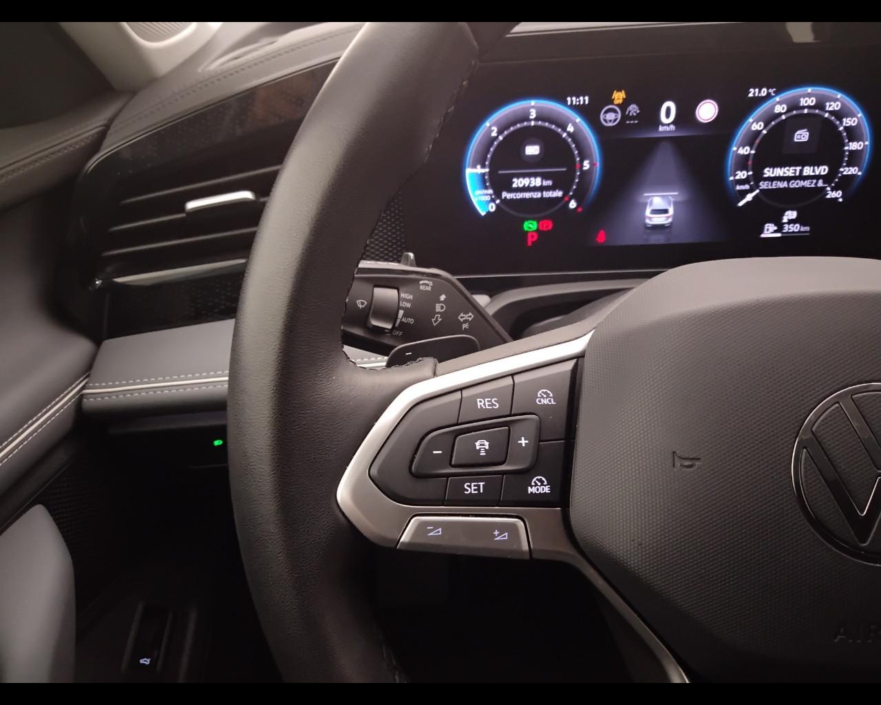 VOLKSWAGEN Passat IX 2024 - Passat 2.0 tdi scr Business 150cv dsg